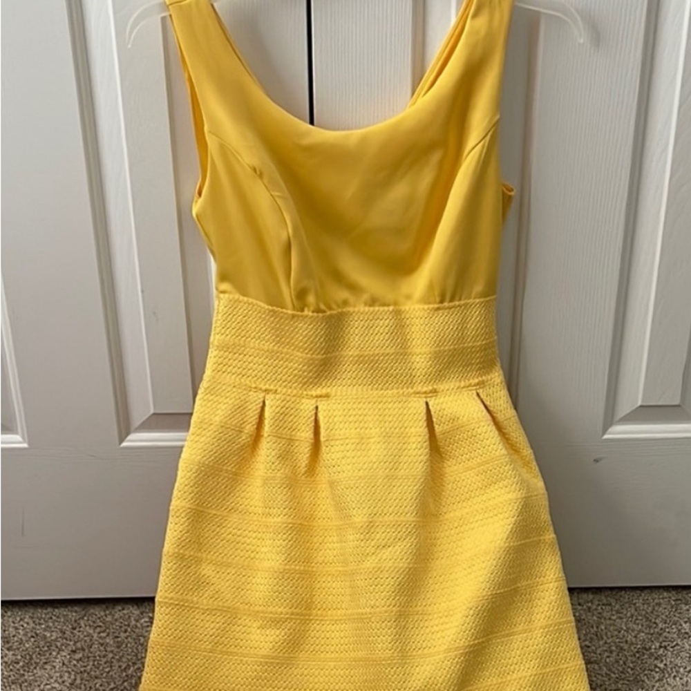New York and Co Elegant Yellow bandage Sleeveless Dress size medium